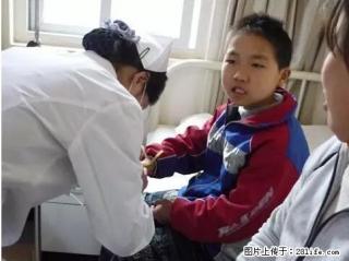 男孩12岁就切掉半个胃！碗筷不能这么用，东西不能这么吃…