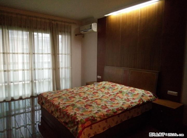 世纪新城出租；4房2厅2卫，216平米，12楼，豪华装修全实木地板，，家电家具齐全。 - 房屋出租 - 房屋租售 - 桂林分类信息 - 桂林28生活网 www.28life.com