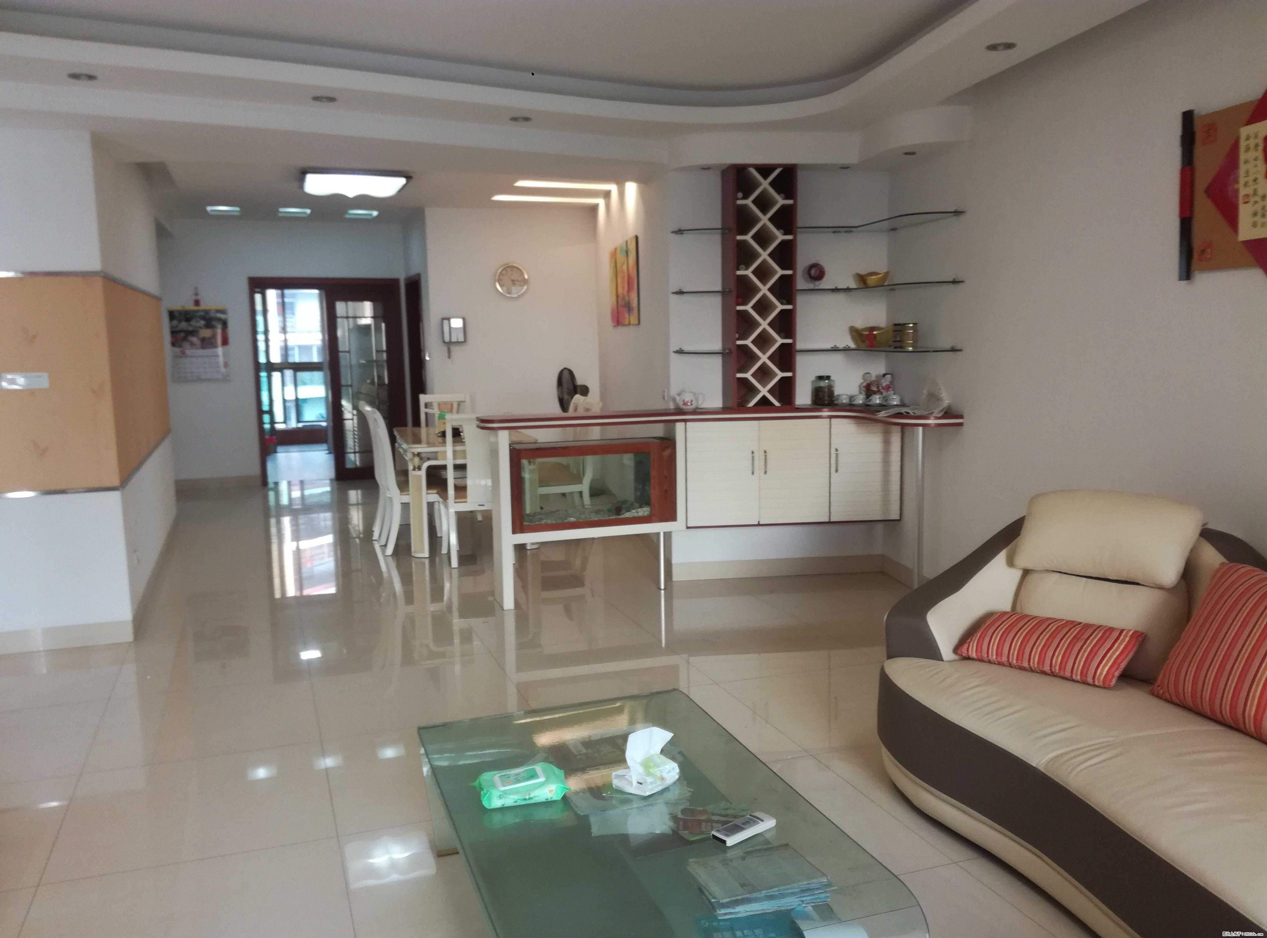 世纪新城；3房2厅2卫，143平米，6楼，精装修，一梯两户，南北通透，送入户 - 房屋出售 - 房屋租售 - 桂林分类信息 - 桂林28生活网 www.28life.com