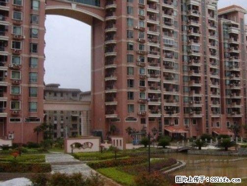 世纪新城；3房2厅2卫，160平米，8楼，精装修，一梯两户，南北通透，2007年建 - 房屋出售 - 房屋租售 - 桂林分类信息 - 桂林28生活网 www.28life.com