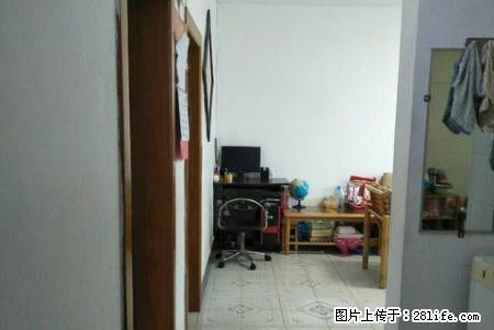 鸾西一区;2房2厅1卫,68平米,5楼,简单装修,1996年建,急售33万 - 房屋出售 - 房屋租售 - 桂林分类信息 - 桂林28生活网 www.28life.com