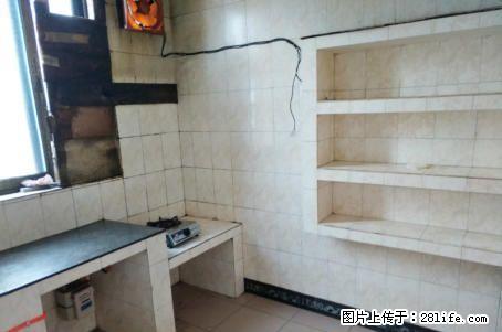 鸾西一区；2房2厅1卫，67平米，5楼，中等装修，1996年建，一梯两户南北通透，急售32万 - 房屋出售 - 房屋租售 - 桂林分类信息 - 桂林28生活网 www.28life.com