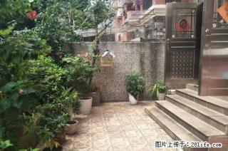 七星花园紫竹苑;3房2厅2卫,150平米,1楼带40平米花园,精装修,急售106万送固定车位 - 桂林28生活网 www.28life.com