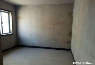 金地怡和东岸，3室2厅2卫，146平米，清水房，2012年建，电梯8楼，急售106万，有车位！ - 桂林28生活网 www.28life.com