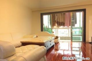 世纪新城低层复式楼，5房2厅3卫，300平米， 另送40平米花园，豪华装修，2008年建 - 桂林28生活网 www.28life.com