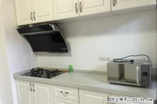 世纪新城低层复式楼，5房2厅3卫，300平米， 另送40平米花园，豪华装修，2008年建 - 桂林28生活网 www.28life.com