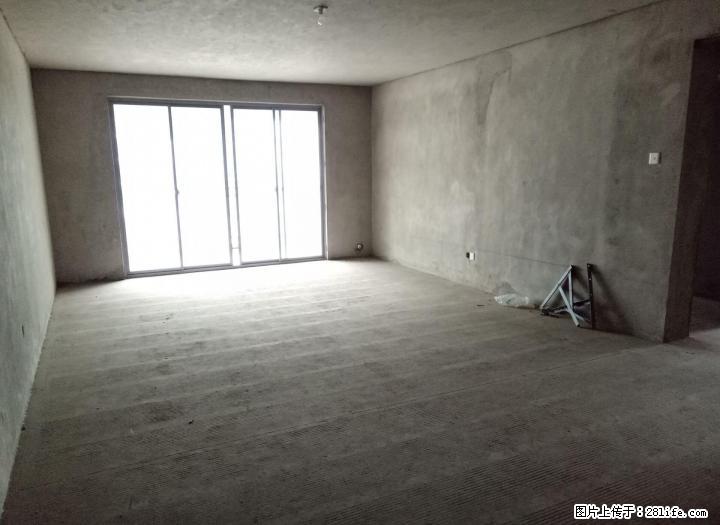 龙隐学区!三里店 鑫海国际 清水4房2厅2卫161? 电梯6楼 125万 - 房屋出售 - 房屋租售 - 桂林分类信息 - 桂林28生活网 www.28life.com