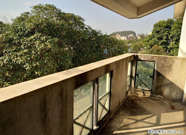 普陀路 香山画苑洋房3楼调高6米大3房95万 山景环绕鸟语花香 - 房屋出售 - 房屋租售 - 桂林分类信息 - 桂林28生活网 www.28life.com