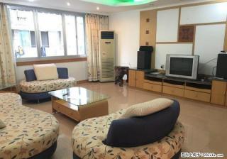 上海路 供电局宿舍 3楼 精装3房 110平方 70万 有物业 停车方便 - 桂林28生活网 www.28life.com