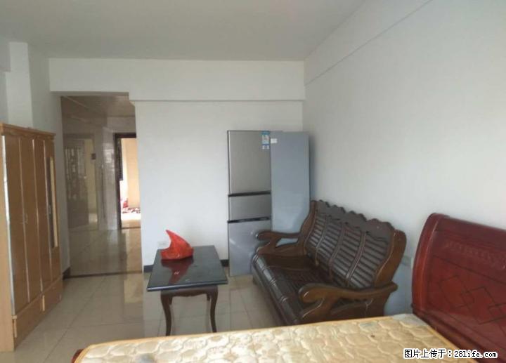 经贸大厦火车南站立交桥附近，电梯7楼，大单间配套49平方，精装修家电家具全1300元月 - 房屋出租 - 房屋租售 - 桂林分类信息 - 桂林28生活网 www.28life.com