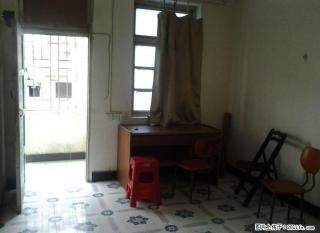 民族路西门桥回民小学对面5楼1房1厅550元磁砖装修家具齐全有衣柜桌子床等 - 桂林28生活网 www.28life.com