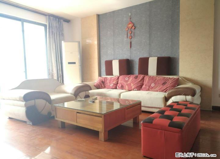 出租,三里店大圆盘旅专家园兴进上城旁精装修3房2厅2卫,4台空调,布艺沙发,液晶电 - 房屋出租 - 房屋租售 - 桂林分类信息 - 桂林28生活网 www.28life.com