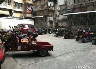 乐群学区2室1厅(买一层送一层)63平米使用130平米65万 - 桂林28生活网 www.28life.com