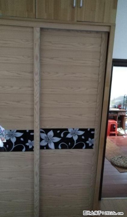 95成新推拉门衣柜出售 - 各类家具 - 居家生活 - 桂林分类信息 - 桂林28生活网 www.28life.com