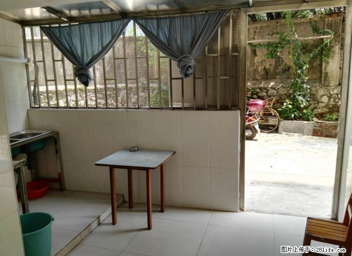 非中介!西山南巷一楼一房一厅配独立卫生间，有空调,有简单家具,门前有宽敞石凳花园 - 房屋出租 - 房屋租售 - 桂林分类信息 - 桂林28生活网 www.28life.com