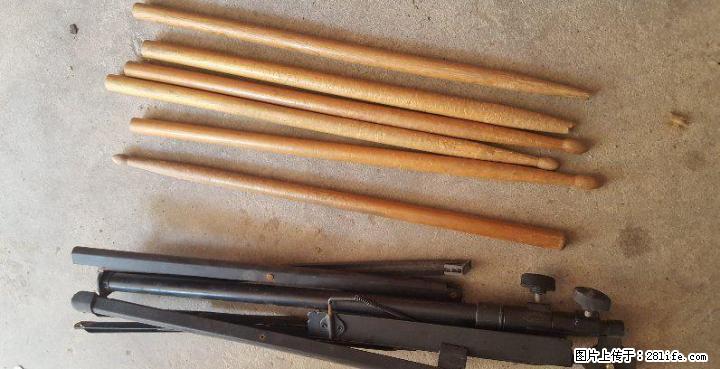 谱架和爵士鼓棒（袋子送)便宜转让了 - 其它 - 音响/MP3 - 桂林分类信息 - 桂林28生活网 www.28life.com