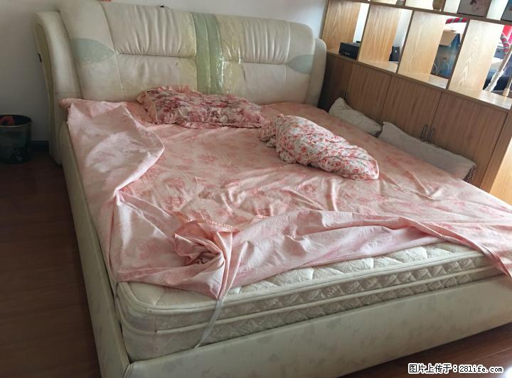 1米8的皮床，有需要的吗？ - 各类家具 - 居家生活 - 桂林分类信息 - 桂林28生活网 www.28life.com