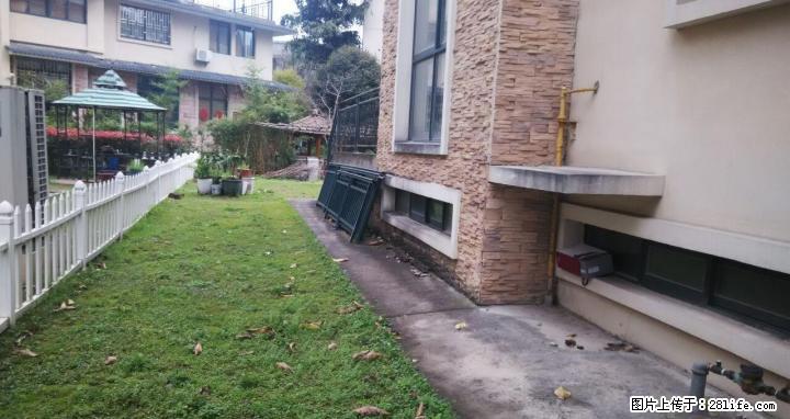 风景秀丽的西山旁 青秀庭院连体别墅366平米 400万由你自由装修 - 房屋出售 - 房屋租售 - 桂林分类信息 - 桂林28生活网 www.28life.com