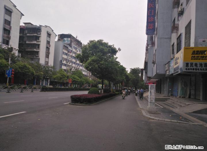 【旺铺出售】中山北路木龙湖旁临大街旺铺114平米180万 - 商铺租转 - 房屋租售 - 桂林分类信息 - 桂林28生活网 www.28life.com