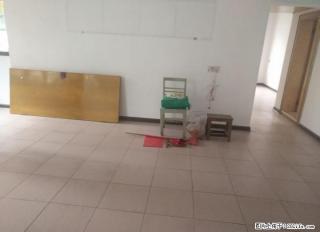 14中旁包装机械厂宿舍免物管费停车费3房2厅105平米带杂物间仅55万 - 桂林28生活网 www.28life.com