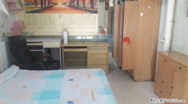 搬家处理两张八成新桌子 - 各类家具 - 居家生活 - 桂林分类信息 - 桂林28生活网 www.28life.com