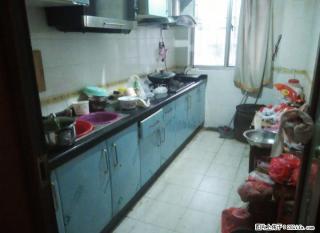 民主小学  两房两厅 3楼 有院子大门 - 桂林28生活网 www.28life.com