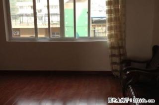 象山区漓江大美对面春天家园 3房+入户花园房 中装 电梯5楼 141平米 ，78 - 桂林28生活网 www.28life.com