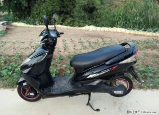 60伏5个大电池铃木之鹰电动车转让，前后真空胎，实物照。牌照齐全，电池跑55公里 - 桂林28生活网 www.28life.com