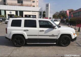 13年吉普自由人2.4四驱四驱四驱，进口运动版 - 桂林28生活网 www.28life.com