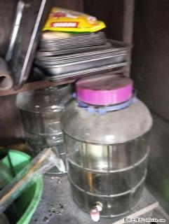 饭店低价处理桌椅厨具等 - 桂林28生活网 www.28life.com