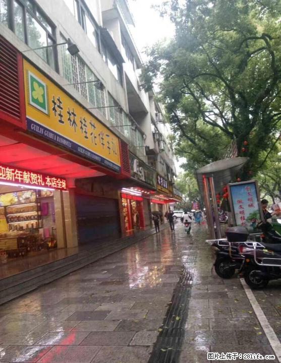 Q【旺铺出售】滨江路象山公园旁临街商铺142平米租金9000/月 - 商铺租转 - 房屋租售 - 桂林分类信息 - 桂林28生活网 www.28life.com