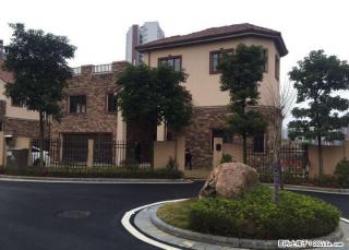 @临桂区【君临山水独栋别墅】五房三厅五卫 产权549? 占地800? 450万 双车库 - 桂林28生活网 www.28life.com