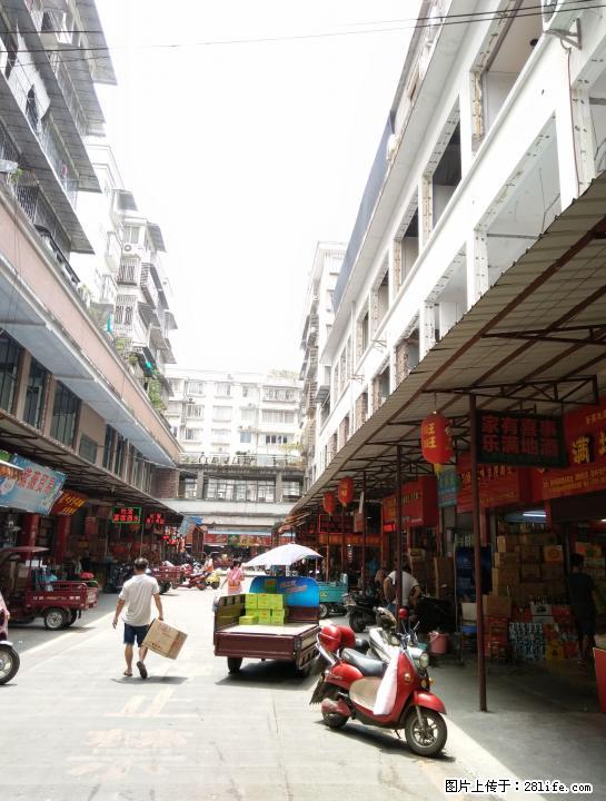 叠彩北极广场环城北一路虞山批发城大门口门面63平方188万 - 商铺租转 - 房屋租售 - 桂林分类信息 - 桂林28生活网 www.28life.com