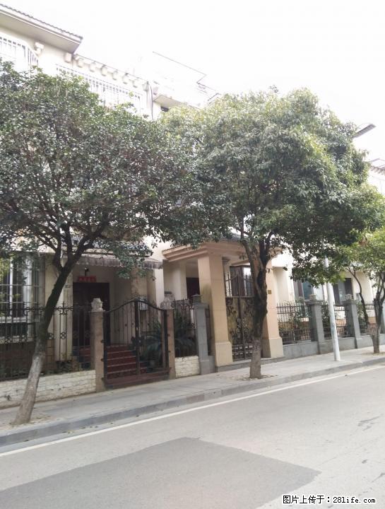 市中心解放桥旁漓江边临江路漓江华府别墅330平方出租7300元/月 - 房屋出租 - 房屋租售 - 桂林分类信息 - 桂林28生活网 www.28life.com