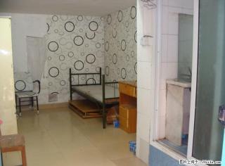 市中心西山路（胜利小区内）一楼 单间配套350元/月 有热水器床衣柜 - 桂林28生活网 www.28life.com