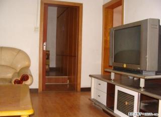 西城路崇善小学旁2房1厅出租1200元/月 - 桂林28生活网 www.28life.com