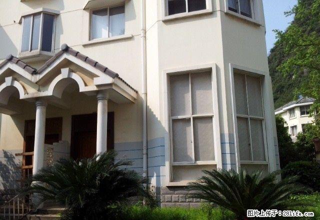 L双拼别墅 【超低急售】江岸美庐 5室2厅3卫 251平米 送200平花园+50平露台 - 房屋出售 - 房屋租售 - 桂林分类信息 - 桂林28生活网 www.28life.com