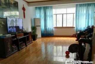 L临街带铺别墅！【东城别墅】整栋5层 产权250? 实际400? 145万 - 桂林28生活网 www.28life.com