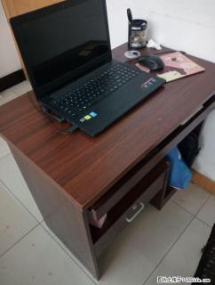 办公桌、椅，储物柜，电脑，打印机等。都在八九成新，欢迎骚扰。 - 桂林28生活网 www.28life.com