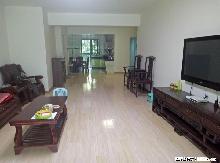 C七星区 体育馆旁 东晖国际公馆直降价 3房2厅2卫 中等装修 141? 现售95万 - 房屋出售 - 房屋租售 - 桂林分类信息 - 桂林28生活网 www.28life.com