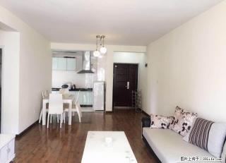 C七星区 万达商圈彰泰兰乔圣菲3房2厅电梯租3500元精装拎包入住 - 桂林28生活网 www.28life.com