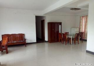 C七星区 五里店果蔬批发市场旁长盛时代广场3房165平 中装2300元 - 桂林28生活网 www.28life.com