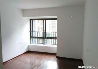 C七星区 万达广场旁彰泰春天2房2厅100平精装部价家具小区中间2100元/月 - 桂林28生活网 www.28life.com