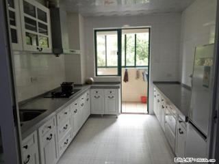 C七星区 体育馆对面东晖国际公馆3房2厅精装拎包入住3200元一个月 - 桂林28生活网 www.28life.com