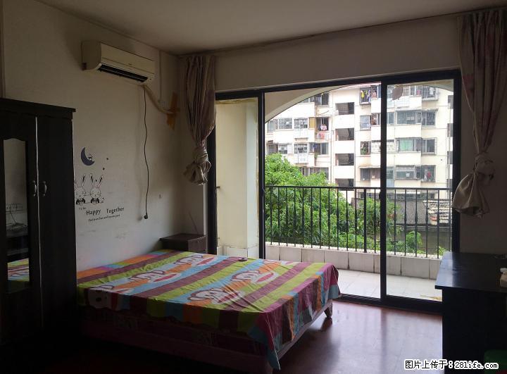 铁西兴进曦镇小区,单间配套电梯4楼,有卫生间阳台无厨房1000元/月家电家具全 木地板 - 房屋出租 - 房屋租售 - 桂林分类信息 - 桂林28生活网 www.28life.com