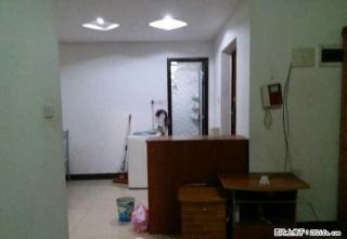 东源小区三里店大圆盘椿记烧鹅附近电梯四楼大单间配套1000元家电家具齐全 - 桂林28生活网 www.28life.com