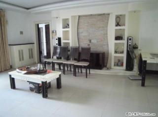 崇善小学学区房 桂名大厦中山中路西城路对面，电梯7楼3房2厅2卫150平方有物业130万元 - 桂林28生活网 www.28life.com