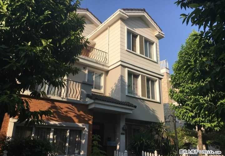 W 仅此一套麒麟湾豪装独栋大别墅360万送全套高档家具家电带几百平方大花园 - 房屋出售 - 房屋租售 - 桂林分类信息 - 桂林28生活网 www.28life.com