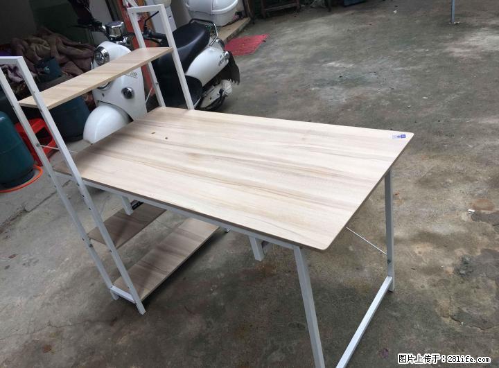 大学生创业，9成新书架电脑桌，现在特价80元，免费送货 - 各类家具 - 居家生活 - 桂林分类信息 - 桂林28生活网 www.28life.com