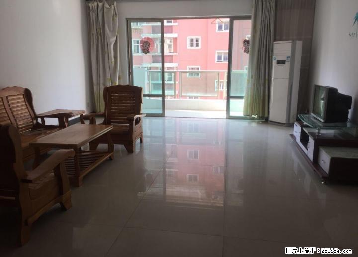 体育馆斜对面世纪新城 中装3房 169平米 电梯房 2800每月 - 房屋出租 - 房屋租售 - 桂林分类信息 - 桂林28生活网 www.28life.com